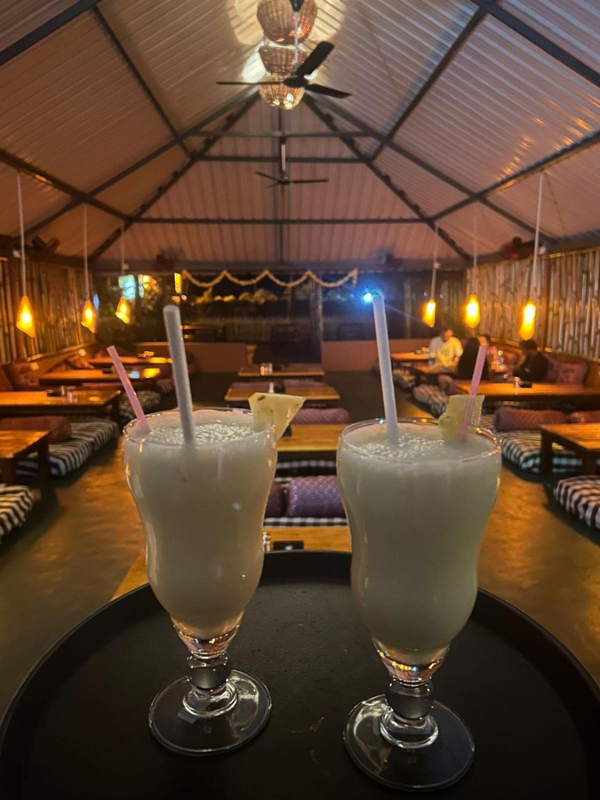Hampi Village Resort & Tutti Cafe Extérieur photo