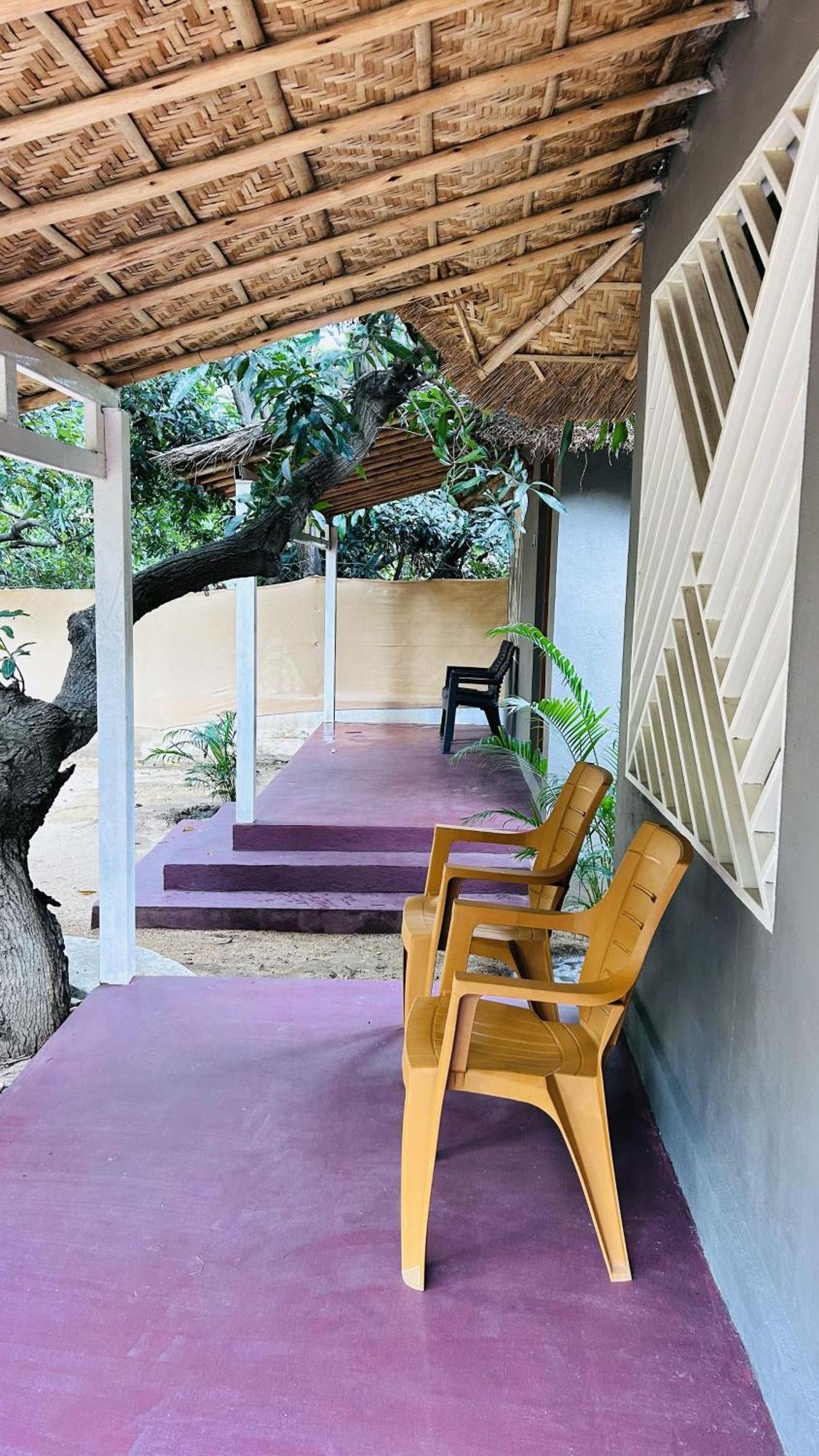 Hampi Village Resort & Tutti Cafe Extérieur photo